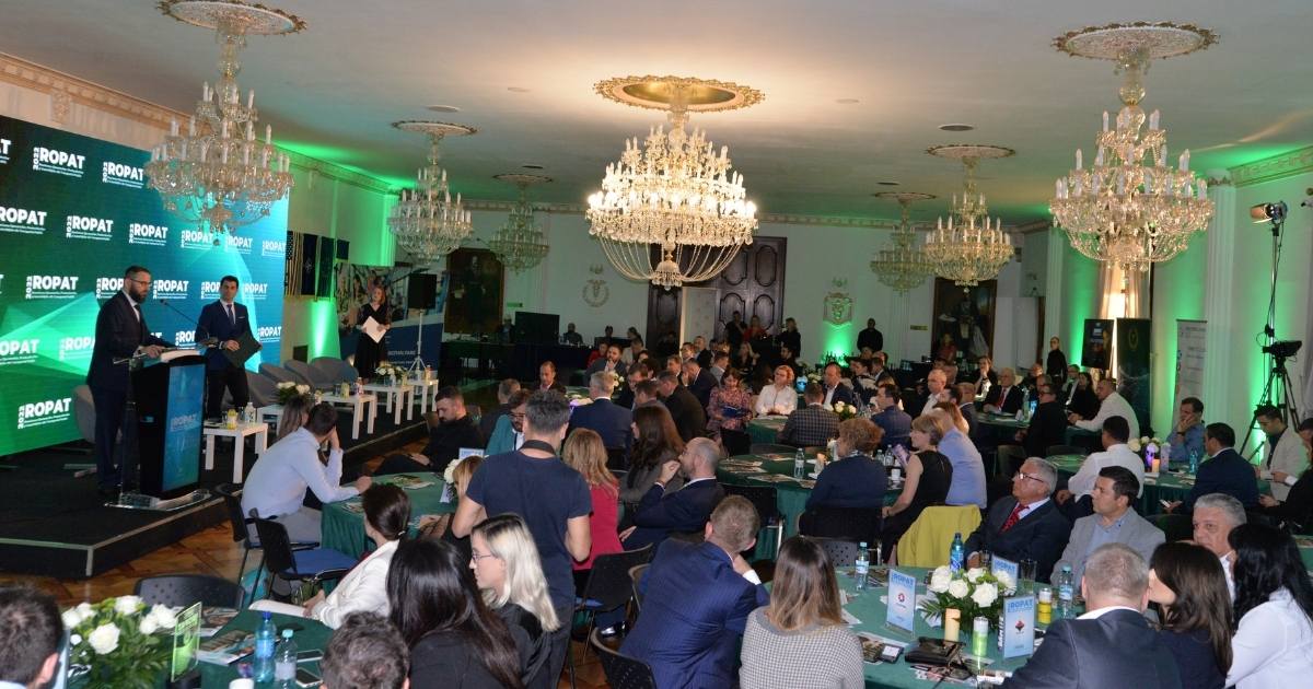 ROPAT - public și networking